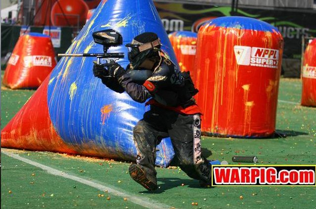 cassidy-sanders-hkarmy Cassidy Sanders playing paintball with HKArmy - Photo: Warpig.com